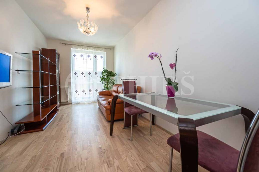 Prodej bytu 2+kk s balkonem, OV, 37m2, ul. Želetická 191/7, Praha 5 - Zličín
