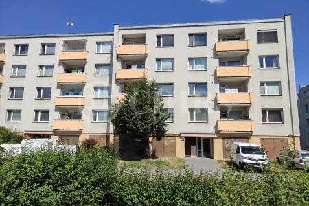 Prodej garáže v bytovém domě, 21 m2, ul. Starobylá 1008/19, P-4 Háje.