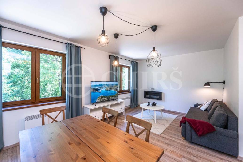 Prodej apartmánu 3+kk s balkonem, OV, 67m2, Apartmány Hrdlička, Slapy
