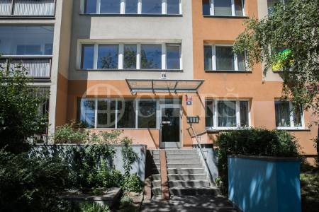 Pronájem bytu 3+1, OV, 67 m2, ul. Na Strži 1193/61, Praha 4 - Pankrác