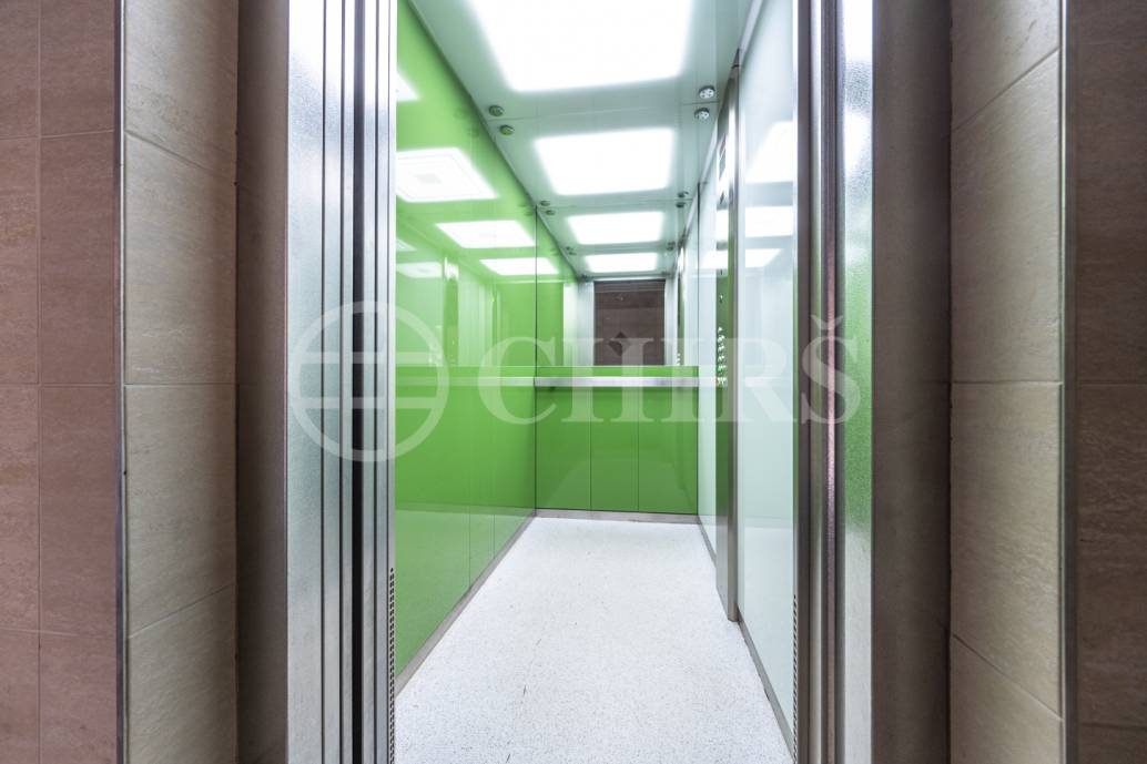 Pronájem bytu 3+kk s lodžií, 76 m², Voskovcova 961/4, Praha 5- Barrandov