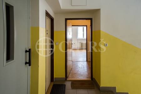 Prodej bytu 1+kk, DV, 31 m2, ul. Nad Kajetánkou 230/25, Praha 6 - Břevnov