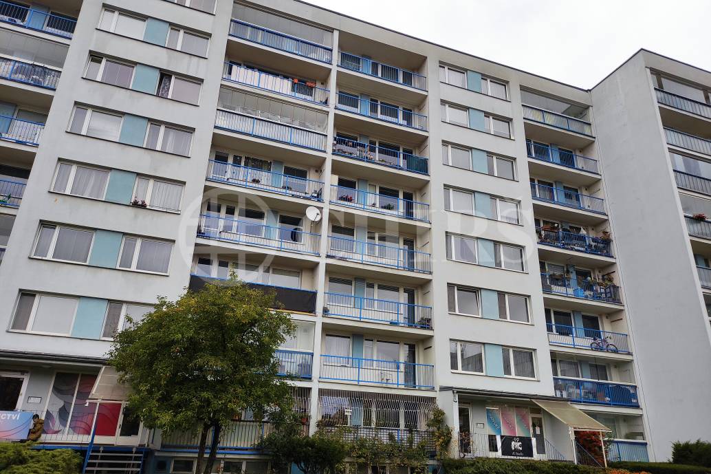 Pronájem bytu 2+kk, OV, 44 m2, ul. Kosmická 755/37, Praha 4 Háje. Pronájem bytu 2+kk, OV, 44 m2, ul. Kosmická 755/37, Praha 4 Háje.