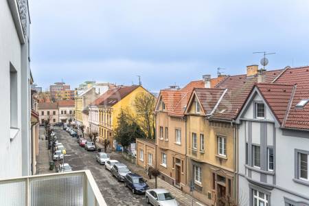 Prodej bytu 3+1 se dvěma balkony a velkými sklepy, OV, 108m2, ul. Vepřkova 1247/12, Slaný