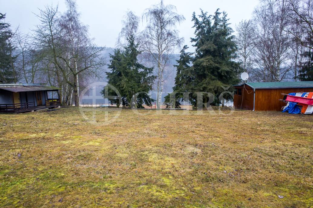 Prodej rekreačních pozemků s provozem zaběhnutého kempu/tábořiště, Nová Živohošť - Slapy