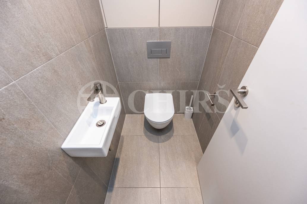 Pronájem bytu 3+kk s balkonem, sklepem a garážovým stáním, OV, 101m2, ul. Mukařovského 3121/4, Praha 5 - Stodůlky