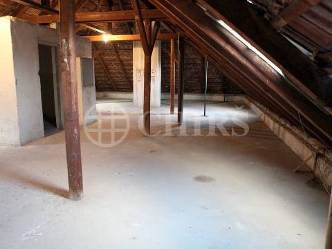 Prodej půdního prostoru, OV, 190m2, ul. Komenského 210, Praha západ - Jinočany