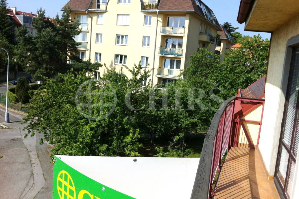 Prodej bytu 4+1/4xB, OV, 126m2 + půda, ul. U Malvazinky 150/24, Praha 5 - Smíchov