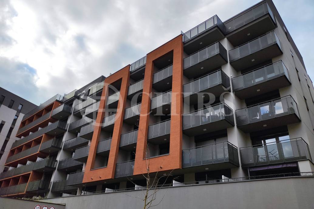 Pronájem bytu 1+kk 34 m² Výstavní, Praha - Háje.