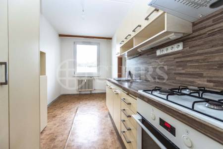 Prodej bytu 3+1 s lodžií, DV, 69 m2, ul. Nikoly Vapcarova 3178/24, Praha 4 - Modřany