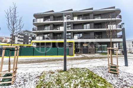 Pronájem bytu 3+kk, 77m² s předzahrádkou, sklepem a garážovým stáním, OV, ul. Bělohlávkova 3158/6, Praha 5 - Stodůlky