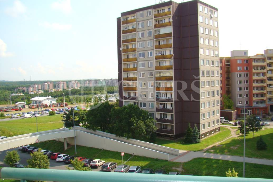Pronájem bytu 2+kk/B, OV, 52m2, ul. Voskovcova 1130/26, Praha 5 – Barrandov