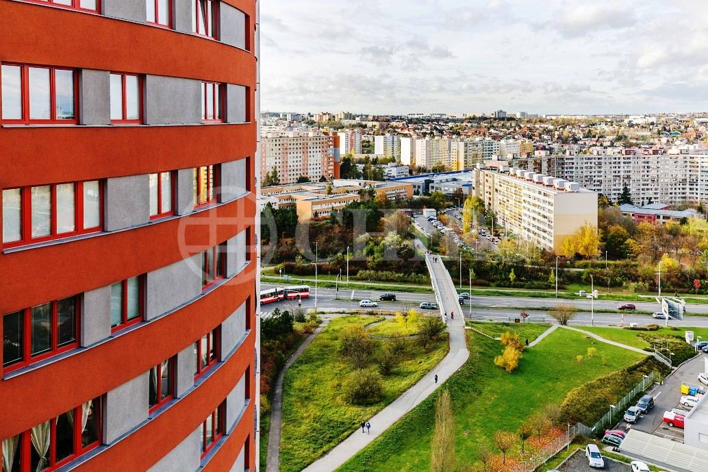 Prodej bytu 1+kk s lodžií, OV, 39m2, ul. Tlumačovská 2766/26b, Praha 13 - Stodůlky