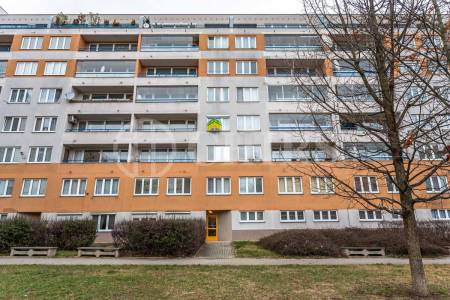 Prodej bytu 2+kk, OV, 43m2, ul. Bašteckého 2554/5, Praha 5 - Stodůlky