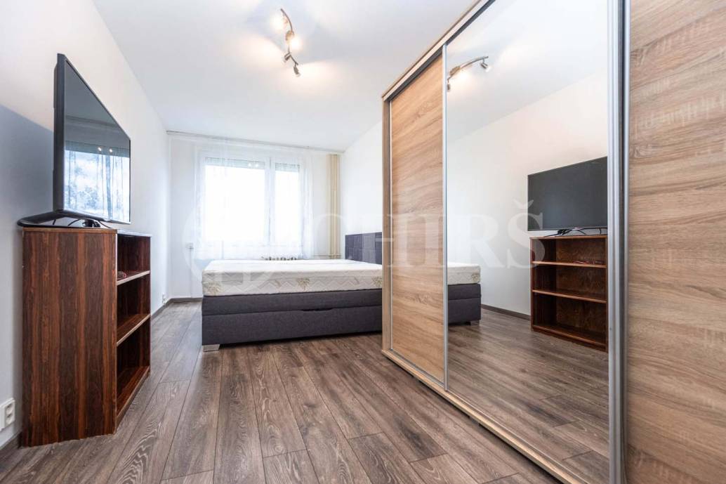 Prodej bytu 2+1 s lodžií, OV, 63m2, ul. Šiškova 1228/9, Praha 8 - Kobylisy