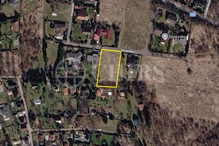 Pronájem pozemku, OV, 1651m2, ul. Hrusická, Mnichovice, okres Praha-východ