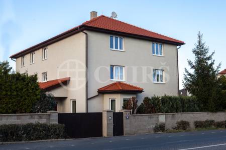 Pronájem bytu 2+kk, OV, 45m2, ul. Na Radosti 109/28, Praha 5 - Zličín