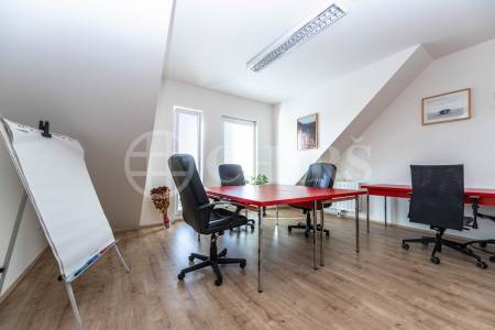 Pronájem kanceláře, OV, 37m2, ul. Armády 2793/26, Praha 5 - Stodůlky