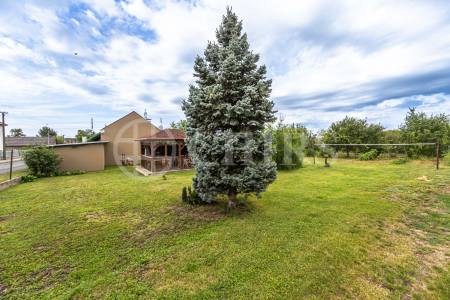 Prodej stavebního pozemku, 802 m2, obec Konárovice, okres Kolín
