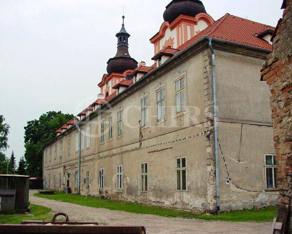 Prodej dominikánského kláštera , 3 500m2, Nové Dvory u Kutné Hory
