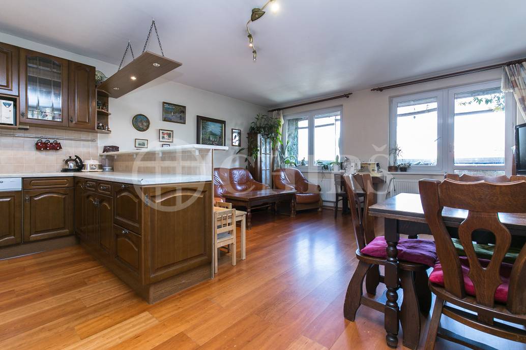 Prodej bytu 3+kk/L, OV, 82m2, ul. Kodymova 2538/10, Praha 5 - Hůrka