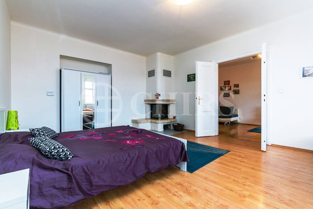 Prodej bytu 4+2kk s balkonem, OV, 147 m2, ul. Ječná 518/32, Praha 2 - Nové Město