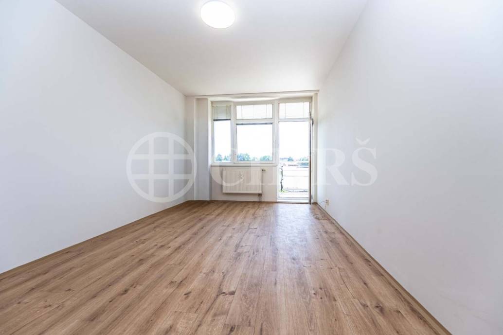 Prodej bytu 2+kk s balkonem, OV, 68m2, ul. Trnkovo náměstí 1112/1, Praha 5 - Hlubočepy