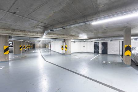 Prodej bytu 3+kk, 77m² s předzahrádkou, sklepem a garážovým stáním, OV, ul. Bělohlávkova 3158/6, Praha 5 - Stodůlky