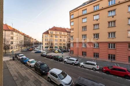 Pronájem bytu 1+kk, OV, 38m2, ul. Verdunská 941/30, Praha 6 - Bubeneč