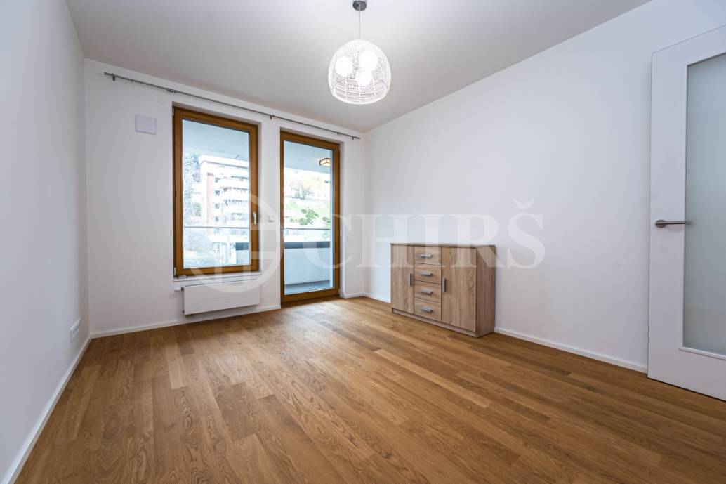 Pronájem bytu 3+kk/T,B a garážové stání, OV, 115m2, ul. Radimova 2493/37, P-6 Břevnov