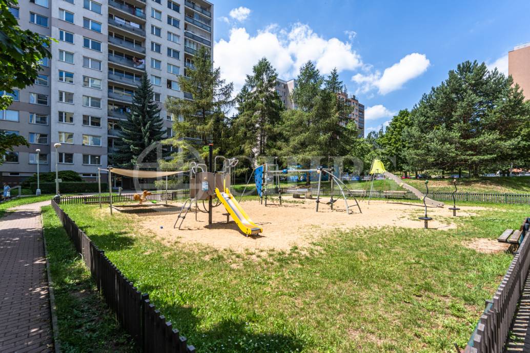 Pronájem bytu 2+kk se sklepem, OV, 46m2, ul. Ciolkovského 849/5, Praha 6 - Ruzyně