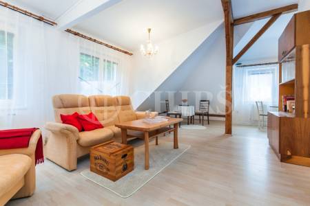 Prodej vily, OV, 233m2, ul. V Dolích 308, Praha západ – Černošice