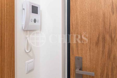 Prodej bytu 2+kk s balkonem, OV, 51m2, ul. U Průhonu 1624/1a, Praha 7 - Holešovice