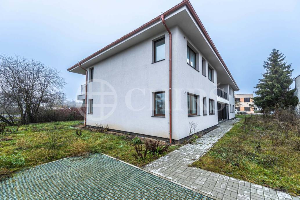 Prodej bytu 5+kk+pracovna s balkonem a zahradou, OV, 143m2, ul. Masarykova 1586/230, Rudná u Prahy