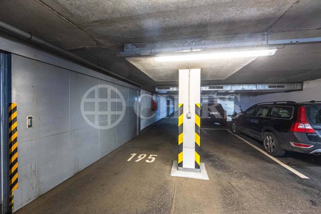 Prodej bytu 3+kk s balkonem, sklepem a garážovým stáním, OV, 102m2, ul. Voskovcova 1130/26, Praha 5 - Barrandov