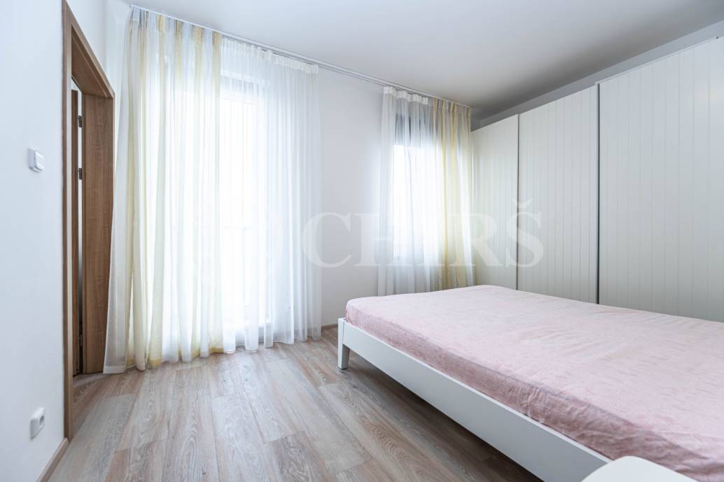 Prodej bytu 2+kk se dvěma balkony a garážovým stáním, OV, 74m2, Svitákova 2790/3, Praha 5 - Stodůlky