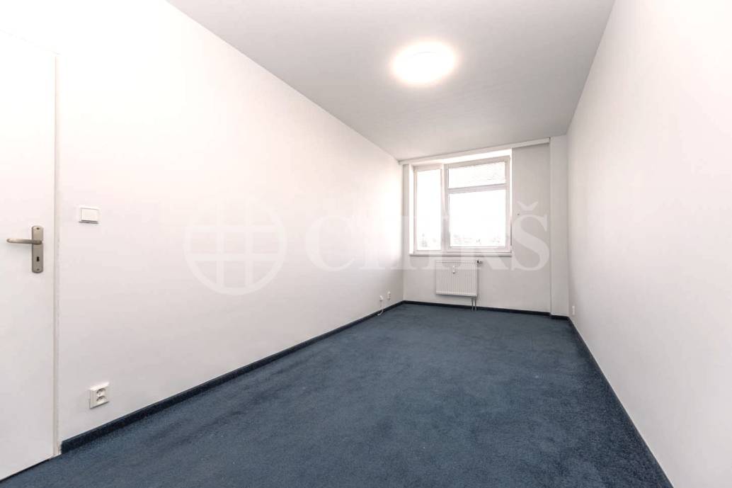 Prodej bytu 2+kk s balkonem, OV, 68m2, ul. Trnkovo náměstí 1112/1, Praha 5 - Hlubočepy
