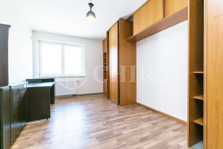 Prodej bytu 4+1 s terasou a garáží, OV, 121m2, ul. Klausova 2559/11, Praha 5 - Stodůlky