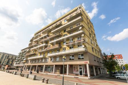 Pronájem bytu 2+1 s balkonem, OV, 66m2, ul. Sluneční nám. 2563/1, Praha 5 - Stodůlky