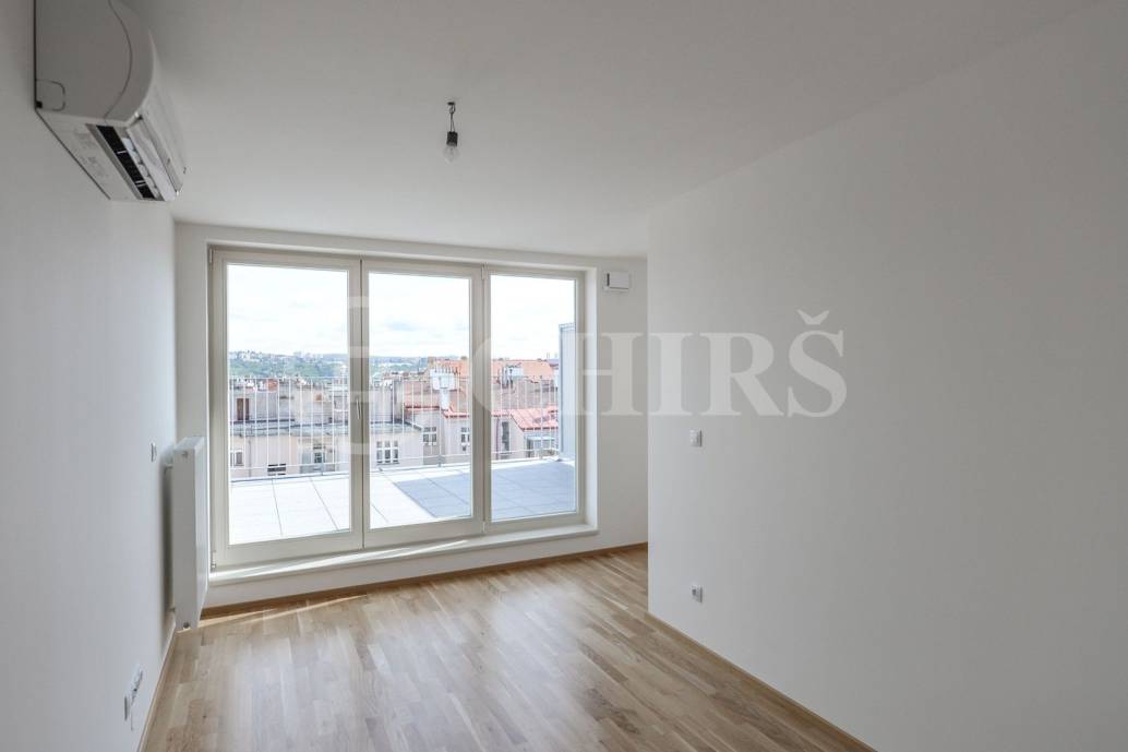 Prodej bytu 4+kk/B/T/G, OV, 161,2 m2, ul. Korunovační 570/18, Praha 7-Bubeneč