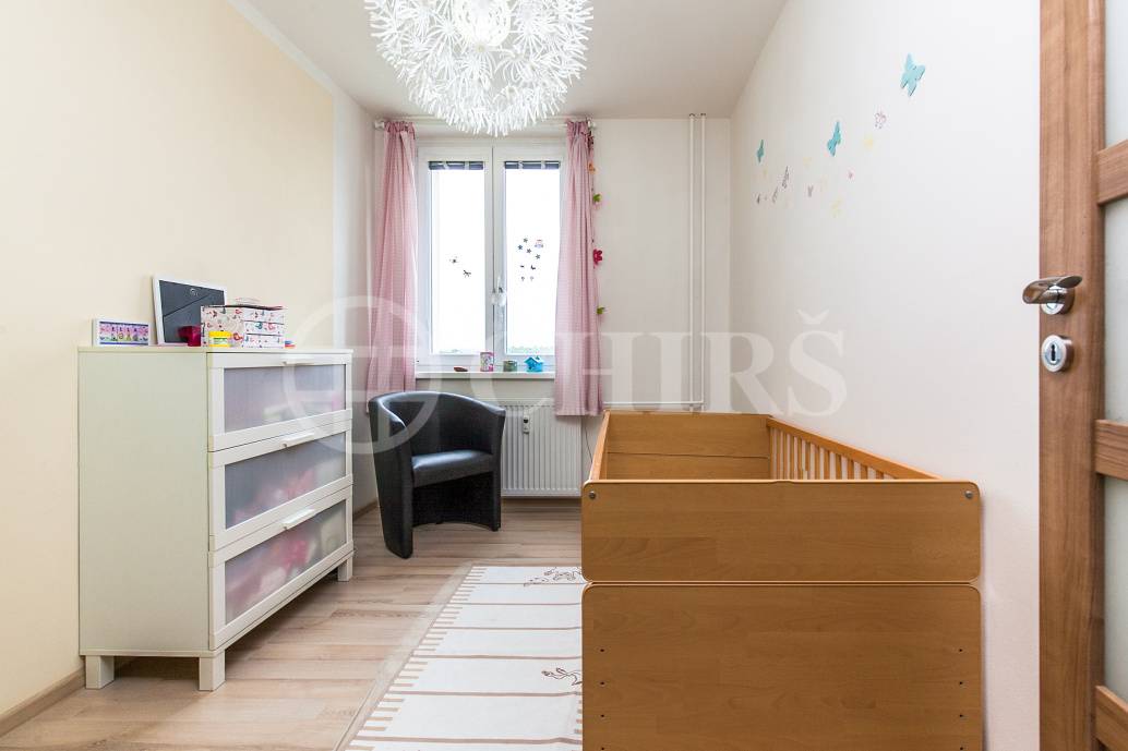Prodej bytu 3+1/L, DV, 66m2, ul. Šatrova 663,  Praha 4 Kamýk