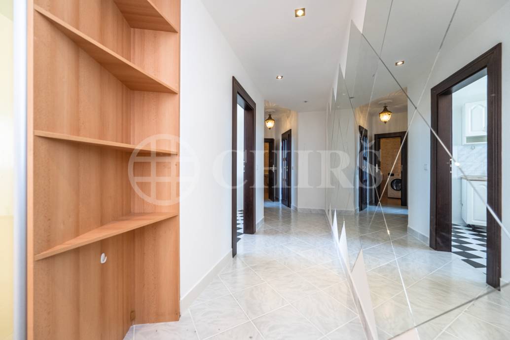 Prodej bytu 3+1 s  terasou, OV, 75 m², ul. Voskovcova 1075/61,  Praha 5 – Barrandov