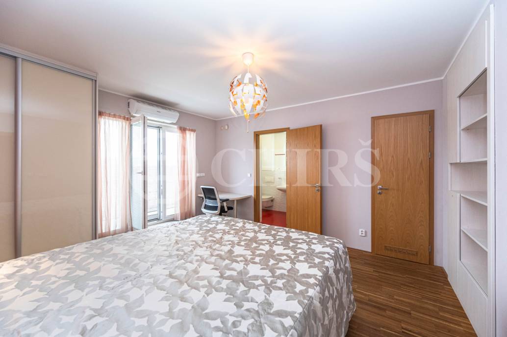 Pronájem bytu 2+kk s terasou, OV, 51m2, ul. Za vokovickou vozovnou 257/6, Praha 6 - Veleslavín