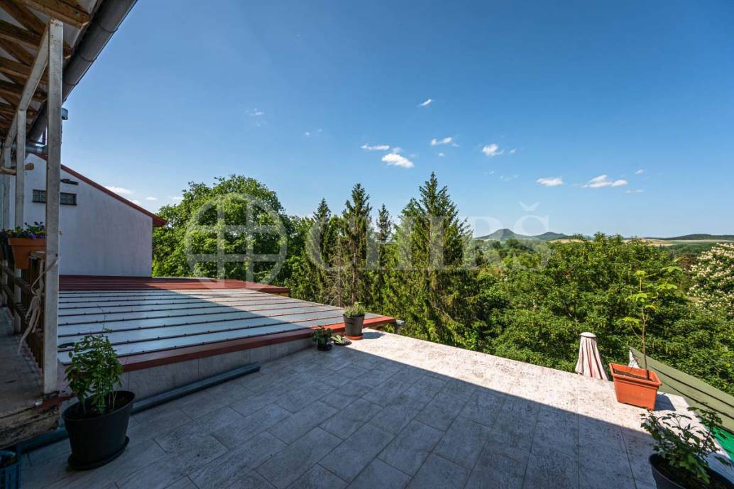 Prodej bytu 3+kk se dvěma terasami, OV, 136m2, ul. Hilbertova 467, Louny