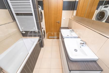 Prodej bytu 3+kk s balkonem, OV, 116m2, ul. Hanusova 1537/1b, Praha 4 - Michle
