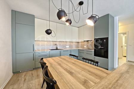 Pronájem bytu 2+kk, balkón, garážové stání, sklepy, OV, 61m2, ul. U Borského parku, Plzeň