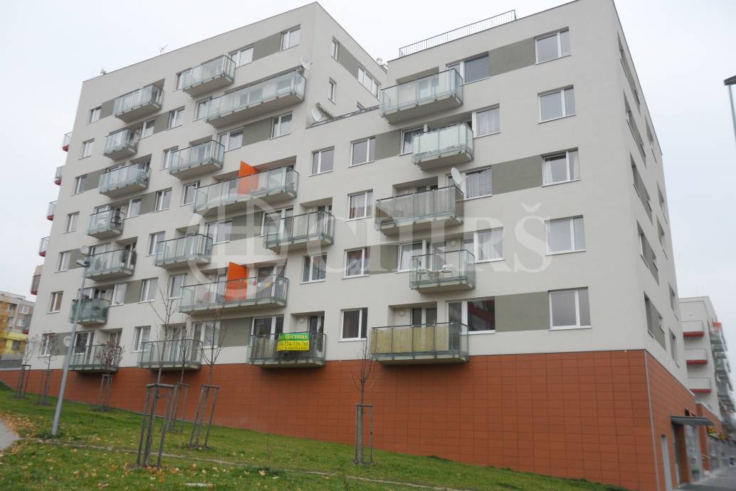 Pronájem bytu 3+kk/B/GS, OV, 75 m2, ul. Petržílkova 2707/38, Praha 13 - Hůrka