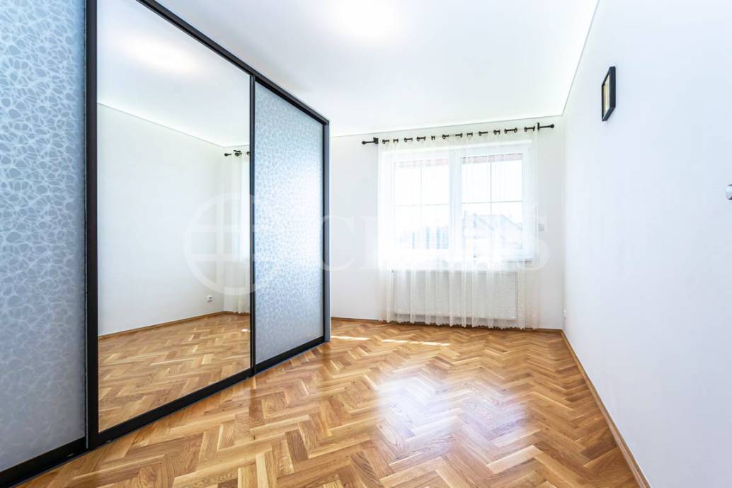 Prodej rodinného domu 4+kk, OV, 180m2, Noutonice 113, Lichoceves, Praha - západ