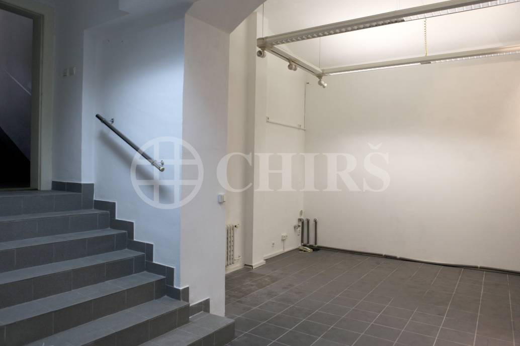 Pronájem KO, OV, 65m2, ul. Na Březince 930/6, Praha 5 Smíchov