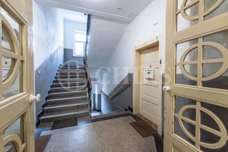 Prodej bytu 3+1 s balkonem, OV, 88m2, ul. Verdunská 534/4, Praha 6 - Bubeneč